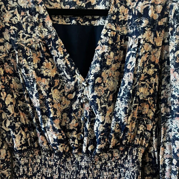 855 Intermix Lana Floral Smocked Mini Dress Size 2 Color Blue - Picture 6 of 11